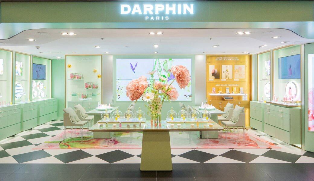 Darphin首間香港概念店剛剛在4月落戶尖沙咀海港城，除了一眾產品之外，更