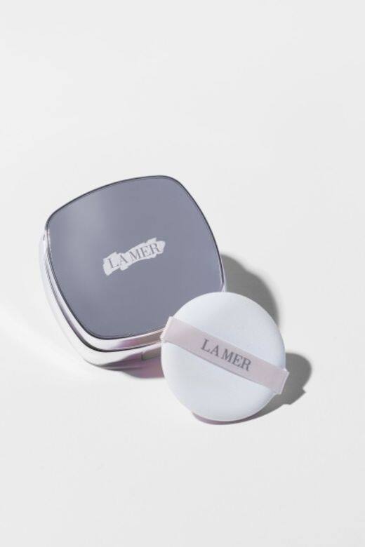 THE LUMINOUS LIFTING CUSHION FOUNDATION亮肌妍塑氣墊粉餅SPF20($950 LA MER)當中抗氧化的酸橙茶精華有 THE LUMINOUS LIFTING CUSHION FOUNDATION亮肌妍塑氣墊粉餅SPF20($950 LA MER)當中抗氧化的酸橙茶精華有