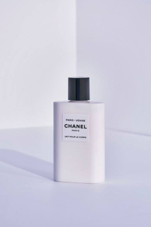 Paris Venise Body Lotion滋潤乳液($525 Chanel)靈感源自充滿異國情調的迷人都市威尼斯,輕盈 Paris Venise Body Lotion滋潤乳液($525 Chanel)靈感源自充滿異國情調的迷人都市威尼斯,輕盈