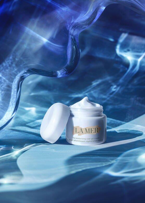 水漾清新的清涼啫喱面霜蘊含La Mer王牌活膚甘露 Miracle Broth™活膚精華，及高抗