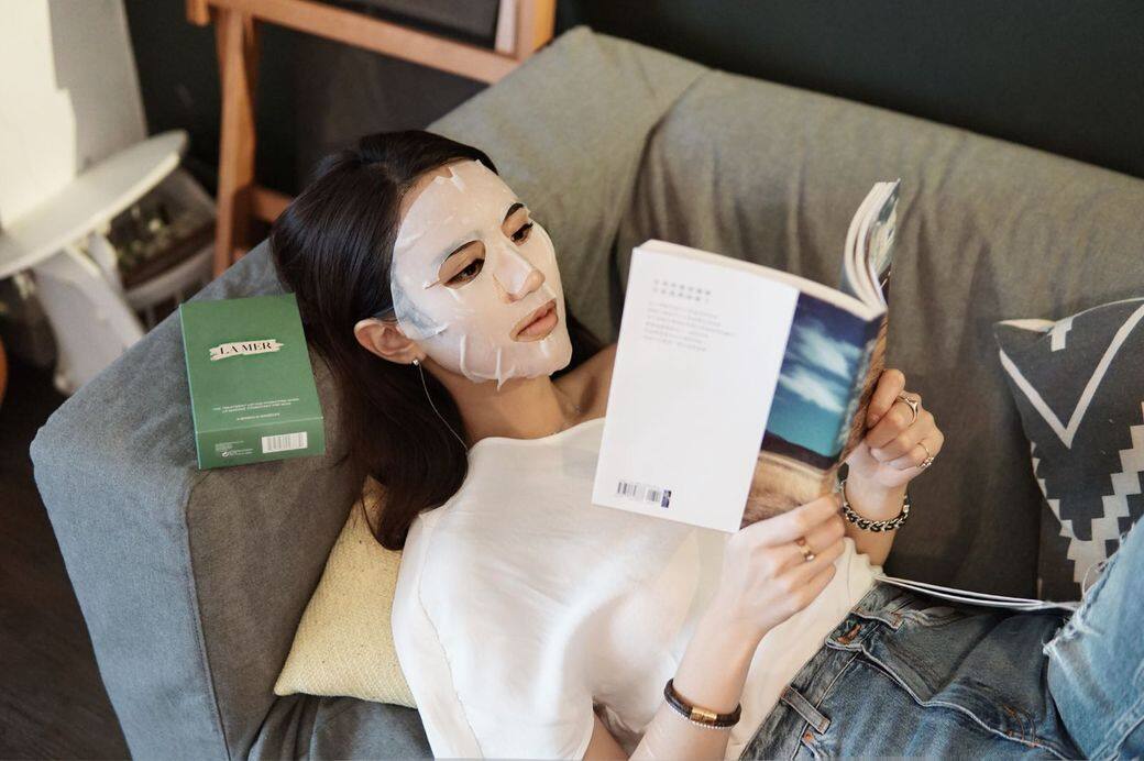 身為時尚美妝達人的Hebe Au,無時無刻都要keep住最佳狀態影靚相!然而長時 身為時尚美妝達人的Hebe Au,無時無刻都要keep住最佳狀態影靚相!然而長時