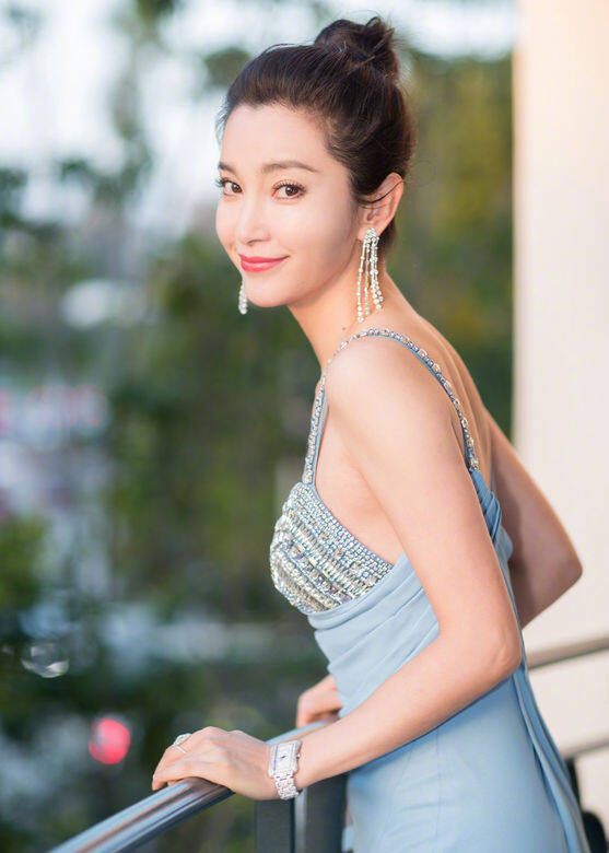 李冰冰樂於在社交平台上分享生活點滴 李冰冰樂於在社交平台上分享生活點滴