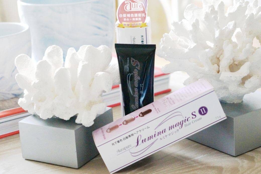 Aura陽光染髮乳是最近來香港的白頭髮產品,最大賣點是所有人都合用,不論敏感皮膚、孕婦或哺乳中的媽媽 Aura陽光染髮乳是最近來香港的白頭髮產品,最大賣點是所有人都合用,不論敏感皮膚、孕婦或哺乳中的媽媽