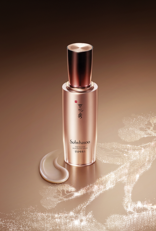 Timetreasure Invigorating Serum珍雪臻金煥生精華 HK$2,600/50ml資料由雪花秀提供 Timetreasure Invigorating Serum珍雪臻金煥生精華 HK$2,600/50ml資料由雪花秀提供