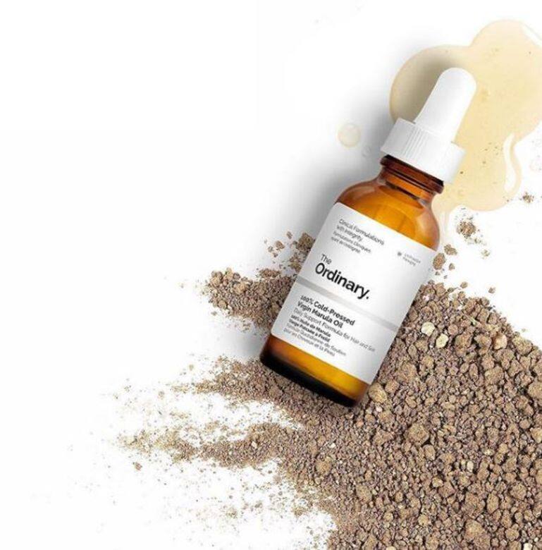 像是The Ordinary Skincare 和Niod等品牌,由包裝到品牌核心都偏向中性,都是圍繞在護膚 像是The Ordinary Skincare 和Niod等品牌,由包裝到品牌核心都偏向中性,都是圍繞在護膚