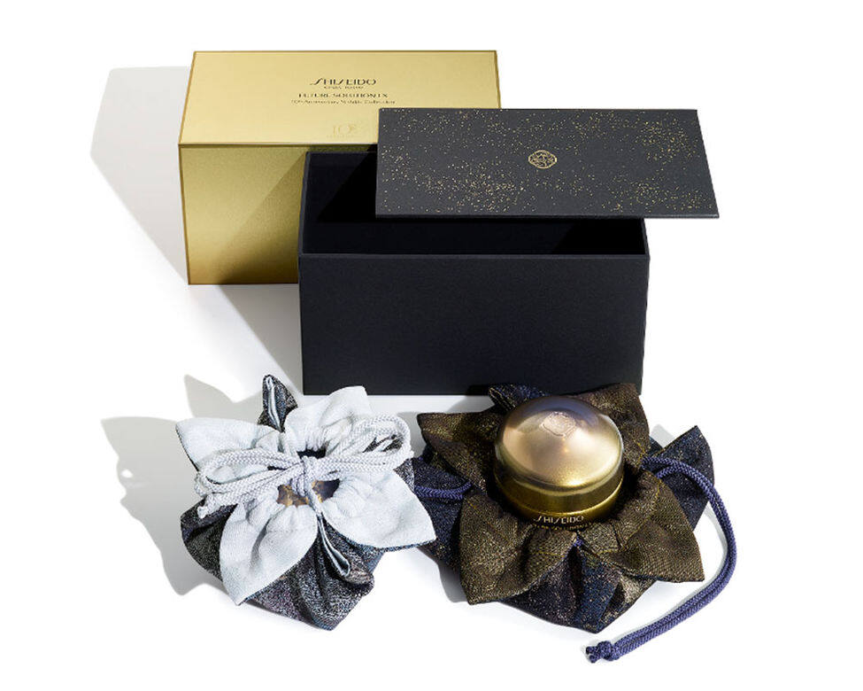 Shiseido 限量版Future Solution LX 10周年限量西陣織珍藏禮盒 $4,700 Shiseido 限量版Future Solution LX 10周年限量西陣織珍藏禮盒 $4,700
