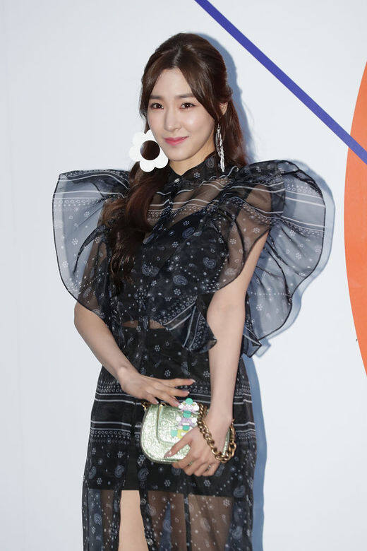 Tiffany Young 護膚心得 3. 護膚程序做到足 Tiffany Young 護膚心得 3. 護膚程序做到足