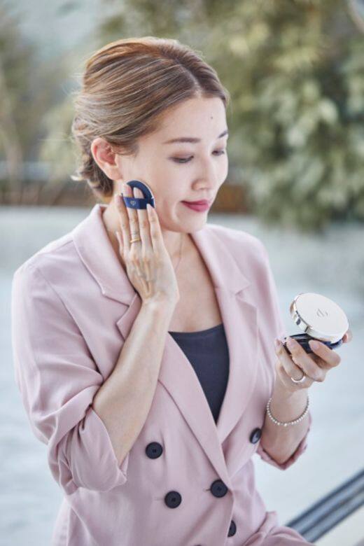 鑽光水凝氣墊粉底 Radiant Cushion Foundation($700 Cle de peau Beaute) 鑽光水凝氣墊粉底 Radiant Cushion Foundation($700 Cle de peau Beaute)