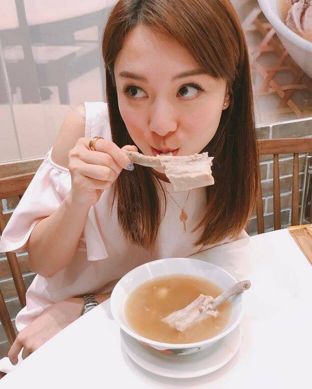 在這7天中主要是好好控制飲䭍,可在午餐及晚餐前先喝一碗菜單,不單 在這7天中主要是好好控制飲䭍,可在午餐及晚餐前先喝一碗菜單,不單