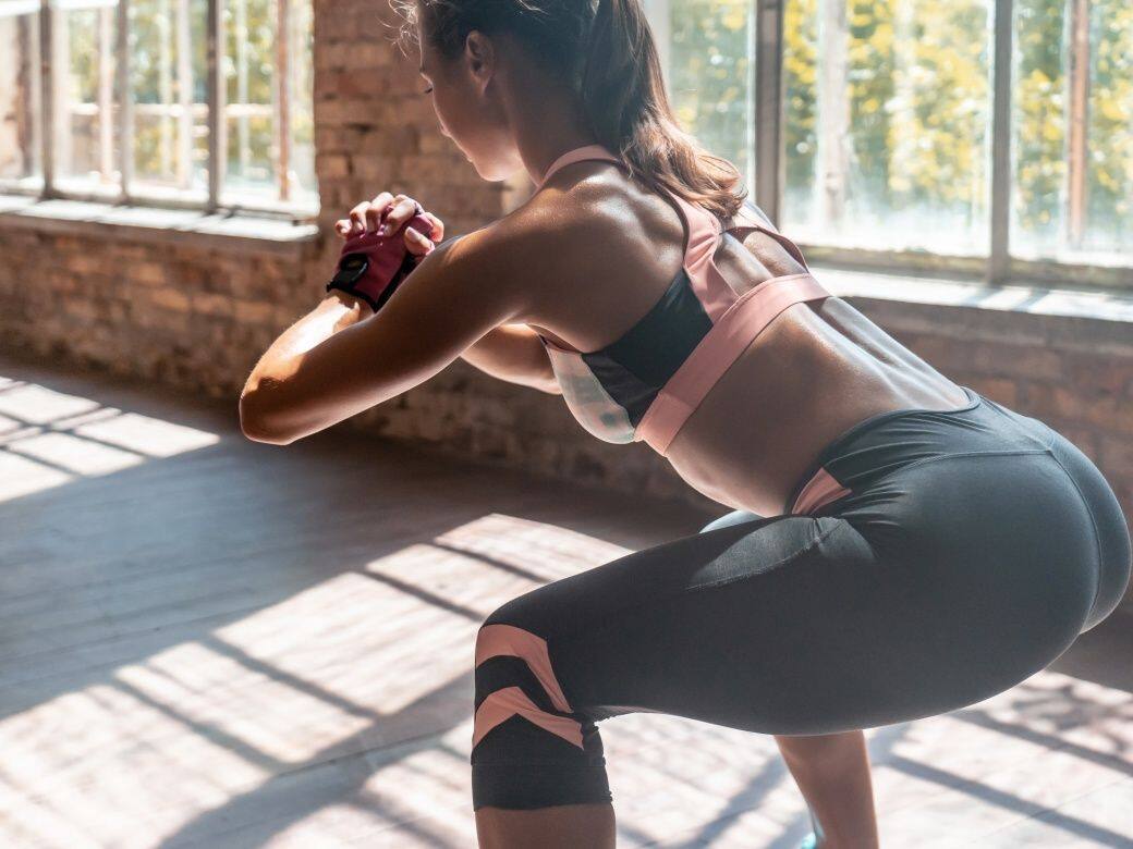 如何做squat才能成功瘦腿減肥??5大深蹲減肥重點有助抬臀兼瘦腿 如何做squat才能成功瘦腿減肥??5大深蹲減肥重點有助抬臀兼瘦腿