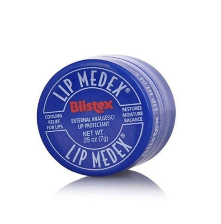 Blistex Lip Medex有「小藍罐」之稱的，針對水泡或是潰瘍位置，含有乳木果油和蜜蠟等