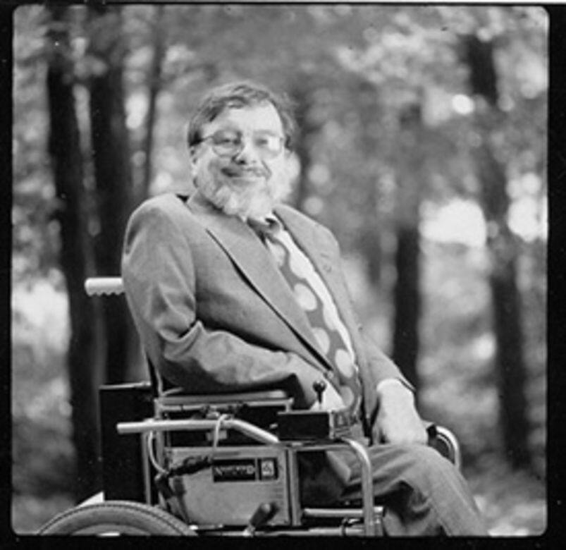 Universal Design「Universal Design」一詞由美國建築師及產品設計師Ronald L. Mace於1985年率先倡議,這位 Universal Design「Universal Design」一詞由美國建築師及產品設計師Ronald L. Mace於1985年率先倡議,這位