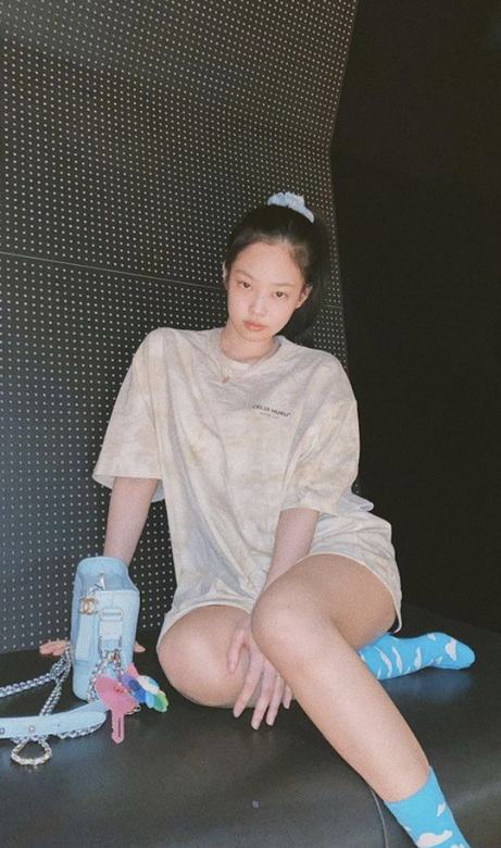追劇運動真的有效?無錯!既然只能在家煲劇,不如好好利用時間多做運動! 追劇運動真的有效?無錯!既然只能在家煲劇,不如好好利用時間多做運動!