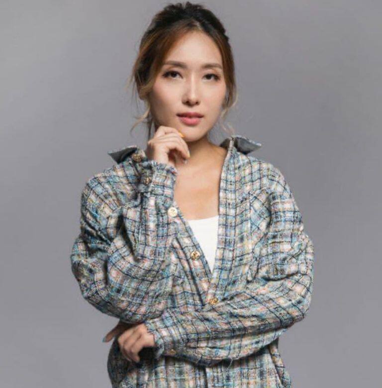 化妝及造型導師 Sarah Tam 化妝及造型導師 Sarah Tam