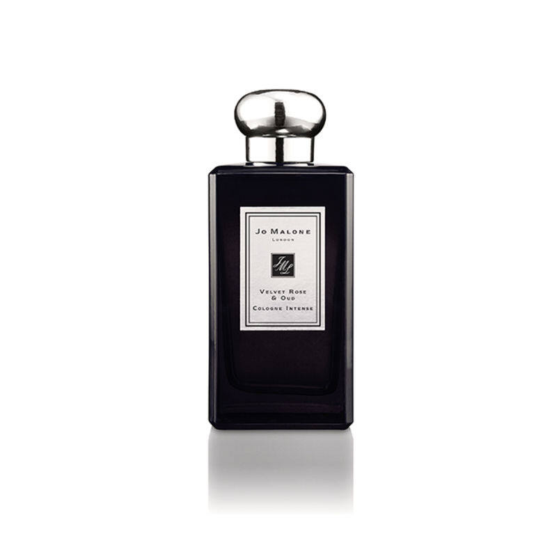 FOR HER:Velvet Rose & Oud Cologne Intense 絲絨玫瑰與烏木芳醇古龍水($1,400/100ml Jo Malone London)馥郁細緻 FOR HER:Velvet Rose & Oud Cologne Intense 絲絨玫瑰與烏木芳醇古龍水($1,400/100ml Jo Malone London)馥郁細緻