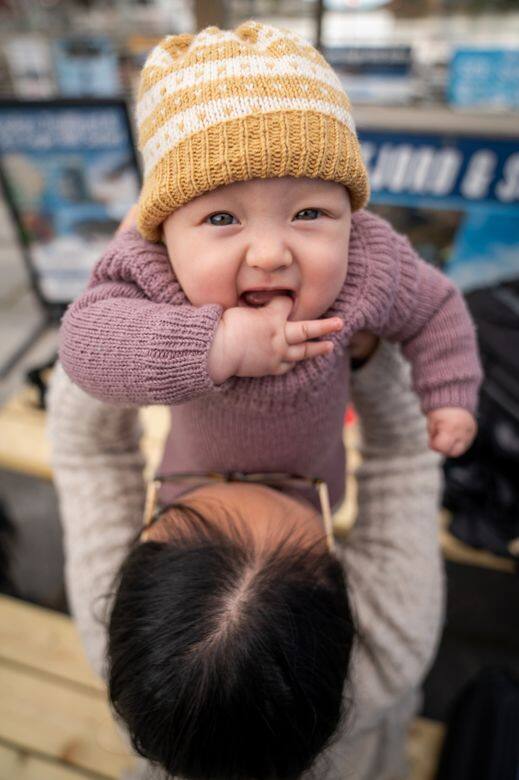 咬手指除了觀感不好之外,有少數的小朋友更會把指甲咬到過短、流血,甚 咬手指除了觀感不好之外,有少數的小朋友更會把指甲咬到過短、流血,甚
