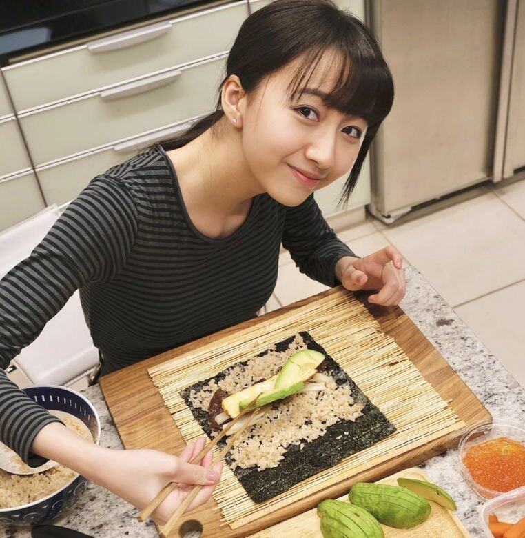 以下公開木村家的飲食餐單,同時光希不時在家運動以維持美好身段,趁 以下公開木村家的飲食餐單,同時光希不時在家運動以維持美好身段,趁