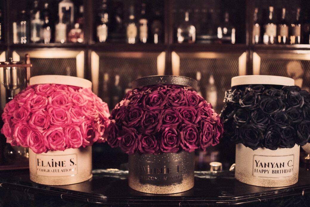 本地高級絲花品牌Pavo Florals主打的絲花是玫瑰花類別中最大朵的Madonna Rose ，它比