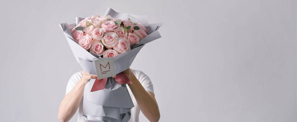 1. M FLORISThttps://www.mflorist.hk/zh/M FLORIST 的花藝設計著重層次,運用巧妙配搭的花材顏色和 1. M FLORISThttps://www.mflorist.hk/zh/M FLORIST 的花藝設計著重層次,運用巧妙配搭的花材顏色和