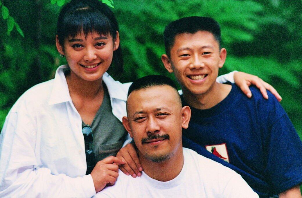 她是⼀枚你不會猜到何時燃燒、何時引爆的炸彈。24歲那年,寧靜憑《陽光燦爛 她是⼀枚你不會猜到何時燃燒、何時引爆的炸彈。24歲那年,寧靜憑《陽光燦爛