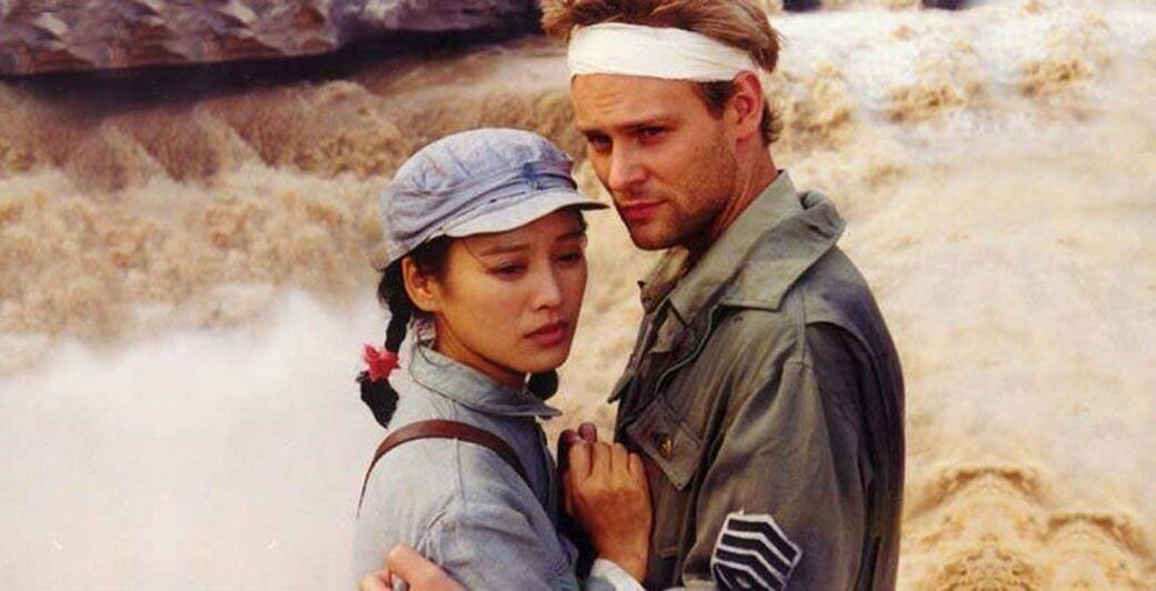 1999年,寧靜和丈夫Paul再結片緣,在戰爭片《黃河絕戀》中, 寧靜是Paul心目中的天 1999年,寧靜和丈夫Paul再結片緣,在戰爭片《黃河絕戀》中, 寧靜是Paul心目中的天
