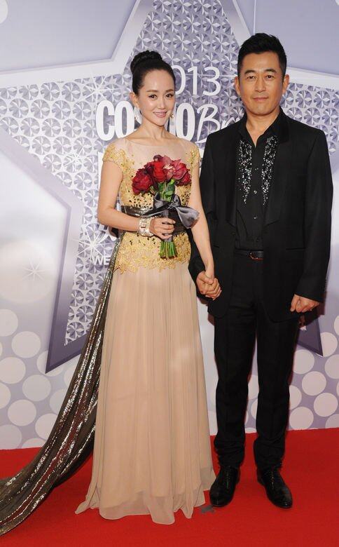 在王志飛的情史裡,還是2013年的婚禮最洗腦。當年王志飛和相戀7年的演 在王志飛的情史裡,還是2013年的婚禮最洗腦。當年王志飛和相戀7年的演