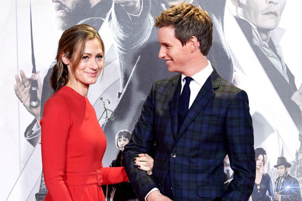 Eddie Redmayne和老婆Hannah Bagshawe結婚4年的幸福婚姻Eddie Redmayne和Hannah Bagshawe在2012年1月交往,2014年 Eddie Redmayne和老婆Hannah Bagshawe結婚4年的幸福婚姻Eddie Redmayne和Hannah Bagshawe在2012年1月交往,2014年
