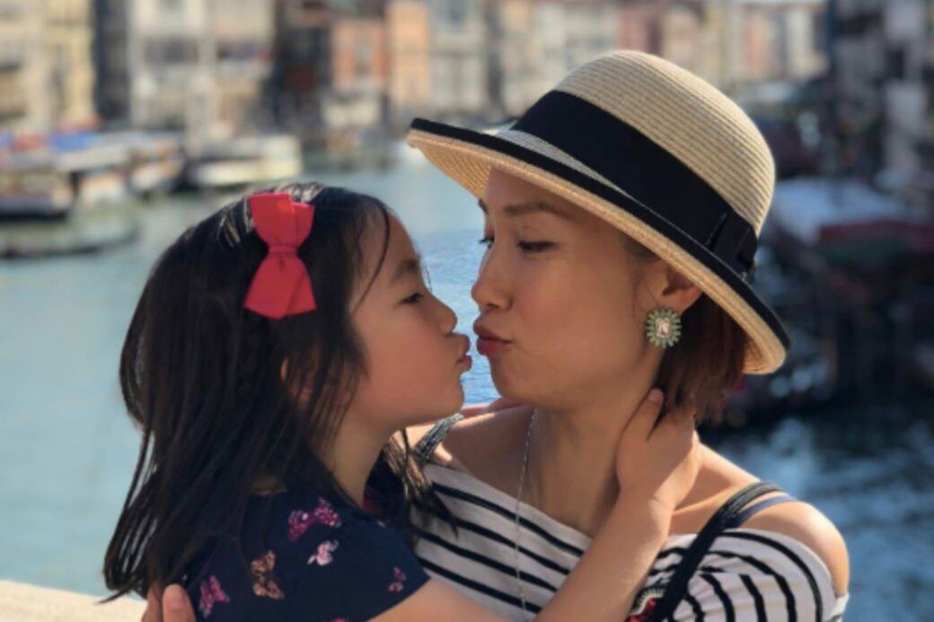 袁彩雲5歲女兒愈大愈美!42歲港姐季軍人妻婚後少奶奶生活大公開 袁彩雲5歲女兒愈大愈美!42歲港姐季軍人妻婚後少奶奶生活大公開