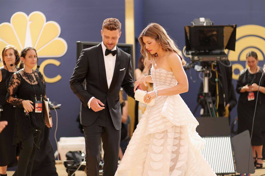 Justin Timberlake的老公任務Justin Timberlake這次就是陪老婆參加頒獎典禮的,他唯一的任務就 Justin Timberlake的老公任務Justin Timberlake這次就是陪老婆參加頒獎典禮的,他唯一的任務就