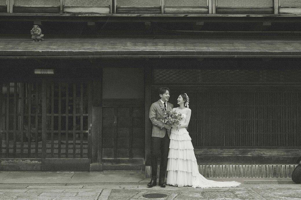 柯佳嬿、坤達結婚:復古氛圍的黑白婚紗照 柯佳嬿、坤達結婚:復古氛圍的黑白婚紗照