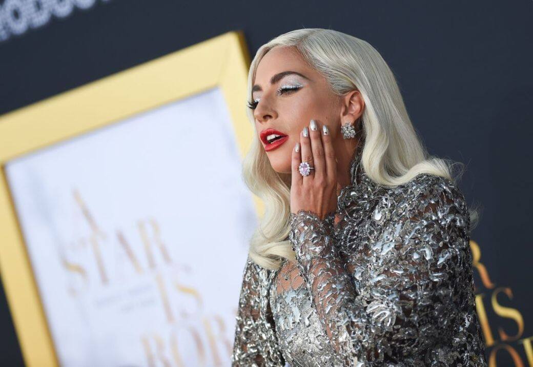價值310萬的粉紅訂婚鑽戒！Lady Gaga的求婚戒指有多厲害？