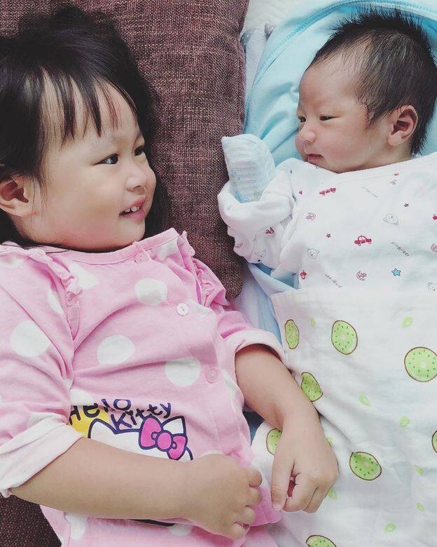 現在,李蘊擁有幸福美滿的家庭 現在,李蘊擁有幸福美滿的家庭