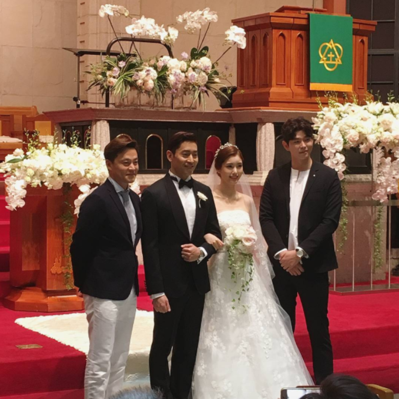神話全體成員擔任伴郎!Eric與小12歲妻子羅惠美婚禮花絮、婚紗相全公開 | ELLE HK
