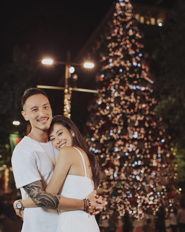 2015年12月27日是王陽明和蔡詩芸的大婚之日,兩人結婚一周年時蔡詩芸 2015年12月27日是王陽明和蔡詩芸的大婚之日,兩人結婚一周年時蔡詩芸