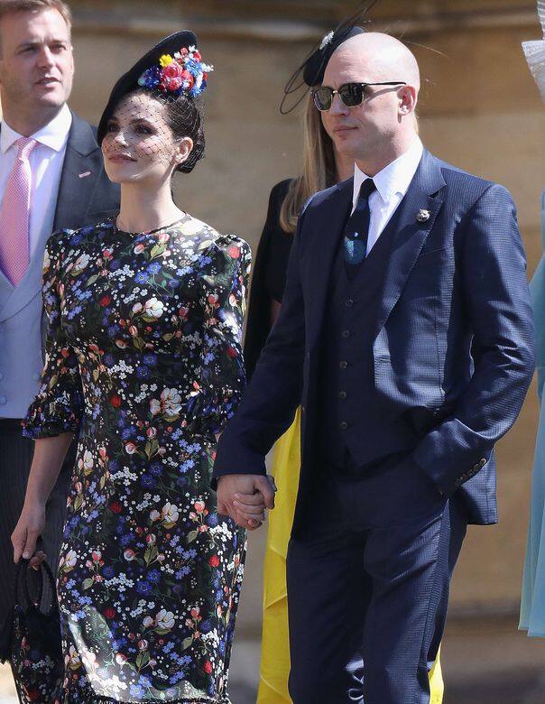 今年五月,兩夫婦更參加了Tom Hardy好友哈里王子的婚禮。 今年五月,兩夫婦更參加了Tom Hardy好友哈里王子的婚禮。