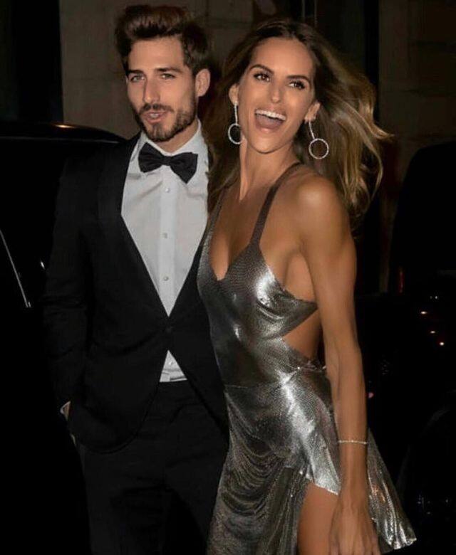 Izabel Goulart與Kevin Trapp兩年前於巴黎邂逅,自此打得火熱,經常於社交網站放閃曬幸 Izabel Goulart與Kevin Trapp兩年前於巴黎邂逅,自此打得火熱,經常於社交網站放閃曬幸