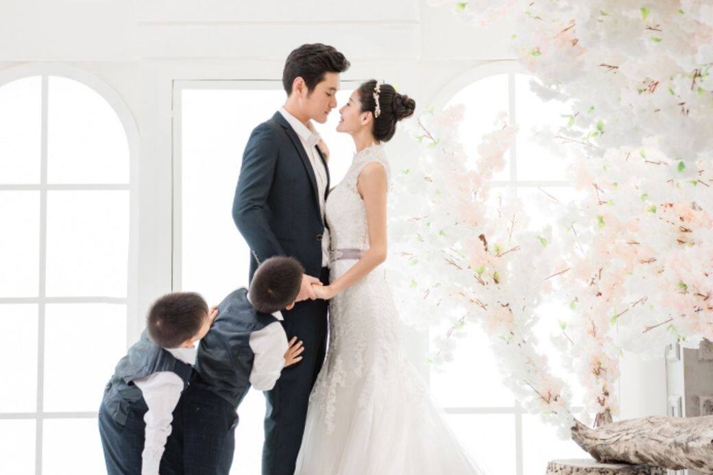 和老公戲假情真 誕下雙胞胎 34歲王媛可 王雨結婚6年 組成 8人家庭 的婚姻生活超幸福 Elle Hk