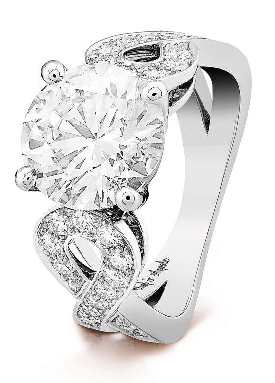 求婚/訂婚鑽石戒指推介:圓形鑽石鉑金指環(Van Cleef & Arpels) 求婚/訂婚鑽石戒指推介:圓形鑽石鉑金指環(Van Cleef & Arpels)
