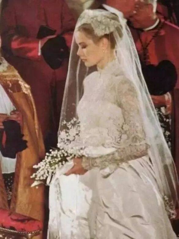 婚禮花球用什麼花 你想知道的結婚花球的秘密都在這裡 Elle Hk 婚禮花球用什麼花 你想知道的結婚花球的秘密都在這裡 Elle Hk