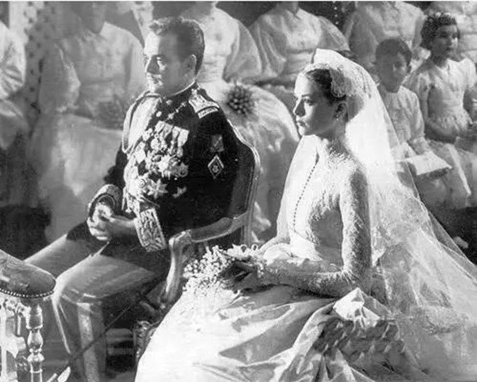摩納哥格蕾絲王妃1956年,摩納哥王儲與奧斯卡影后格蕾絲完婚,堪稱當時 摩納哥格蕾絲王妃1956年,摩納哥王儲與奧斯卡影后格蕾絲完婚,堪稱當時