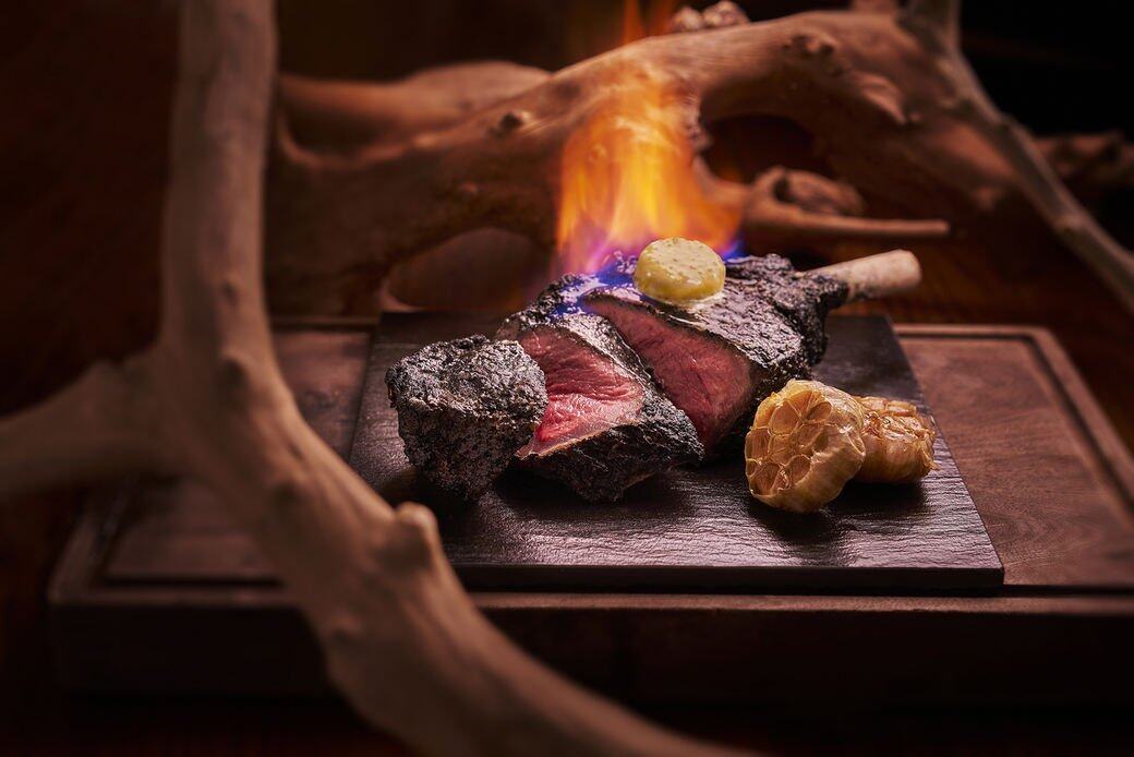 現時Grand Hyatt Steakhouse 的方向會圍繞著引入多款頂級熟成牛肉,這些肉類的獨特之 現時Grand Hyatt Steakhouse 的方向會圍繞著引入多款頂級熟成牛肉,這些肉類的獨特之