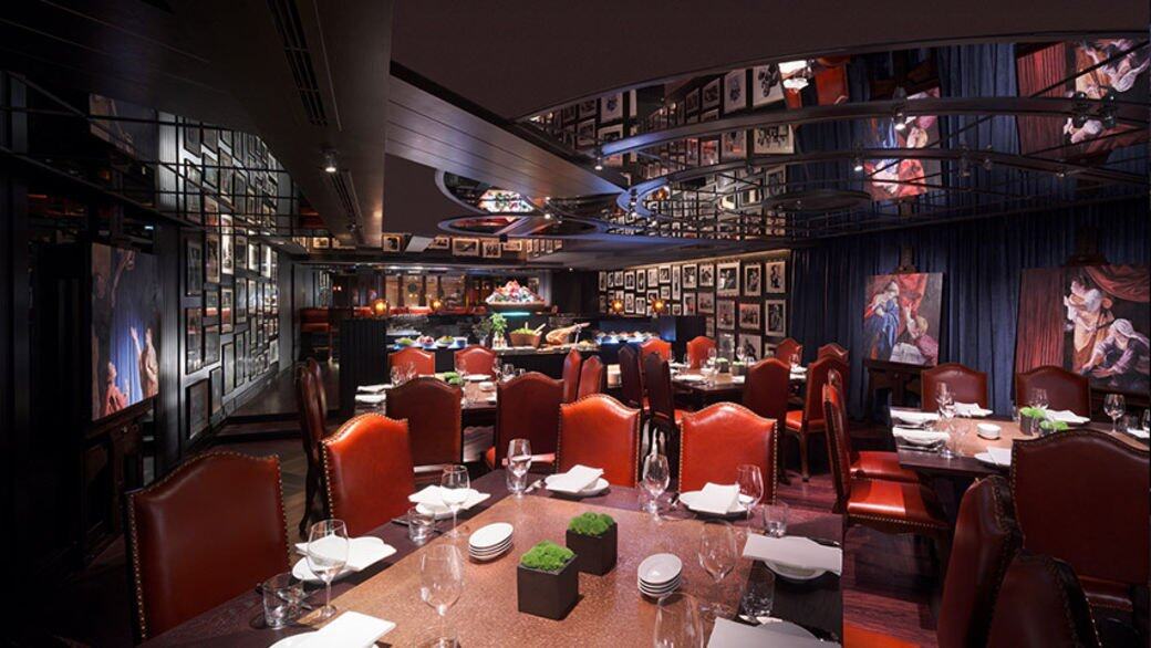 Grand Hyatt Steakhouse 呈獻一系列產自規模較小的農場、肉味濃厚亦口感豐富的頂級熟 Grand Hyatt Steakhouse 呈獻一系列產自規模較小的農場、肉味濃厚亦口感豐富的頂級熟