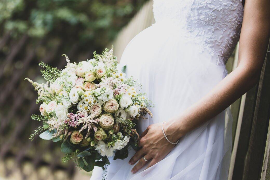 奉子成婚都可美滿幸福嗎? 奉子成婚都可美滿幸福嗎?