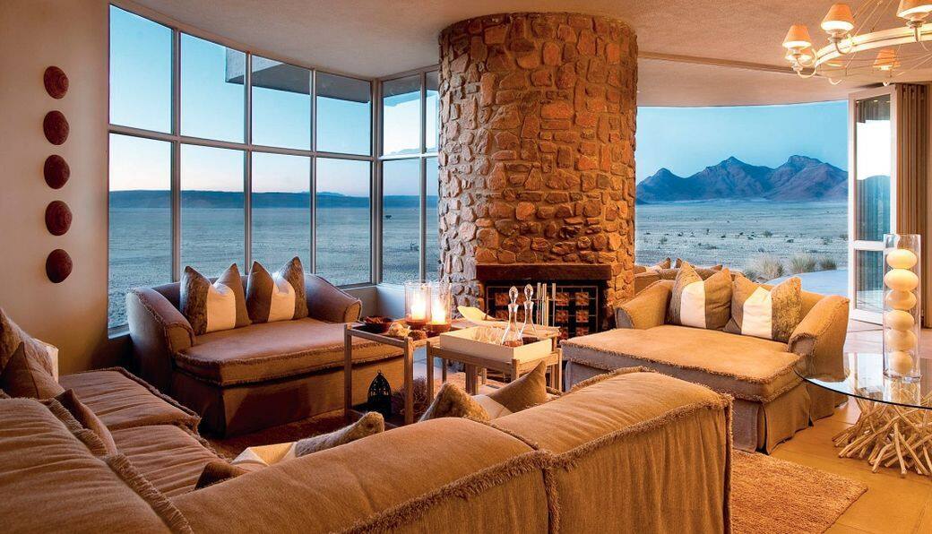 大漠中的andBeyond Sossusvlei Desert Lodge,坐擁無敵景觀。 大漠中的andBeyond Sossusvlei Desert Lodge,坐擁無敵景觀。