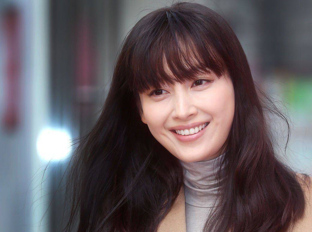 2015年12月19日,李娜英順利產下兒子,母子均安,但元斌和李娜英兩人貫徹 2015年12月19日,李娜英順利產下兒子,母子均安,但元斌和李娜英兩人貫徹