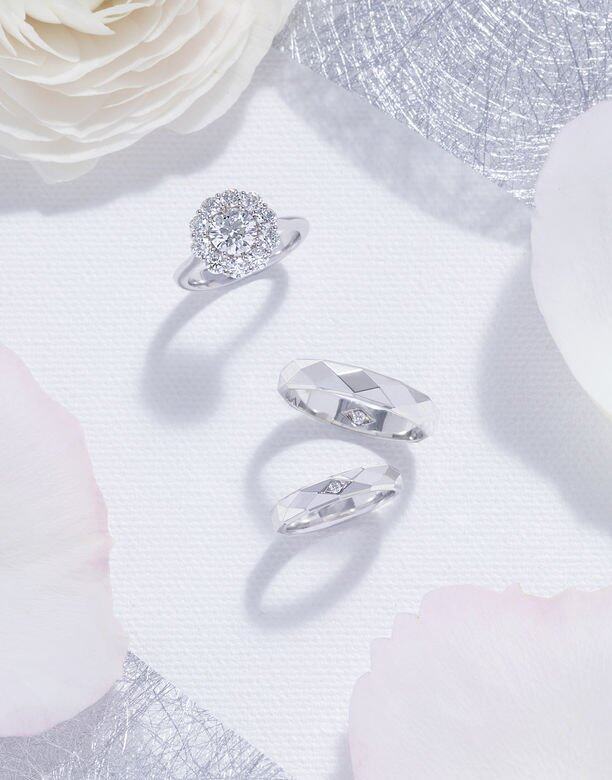 上起：Natural鉑金結婚對戒（男裝）$13,300Natural鉑金結婚對戒（女裝）$11,800鉑金鑽石戒指