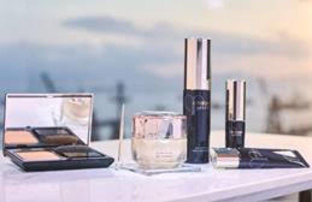 Clé de Peau Beauté以嶄新的底粧新概念 Clé de Peau Beauté以嶄新的底粧新概念