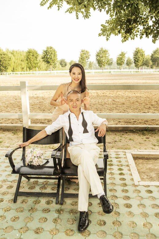 先後演過兩次「乾隆」的男人,在現實中把後宮單單留給老婆和孩子。 先後演過兩次「乾隆」的男人,在現實中把後宮單單留給老婆和孩子。