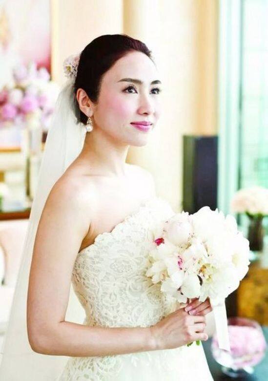 黎姿也會在半島酒店慶祝重要的日子,2011年7月24日,黎姿選擇在那裏為 黎姿也會在半島酒店慶祝重要的日子,2011年7月24日,黎姿選擇在那裏為