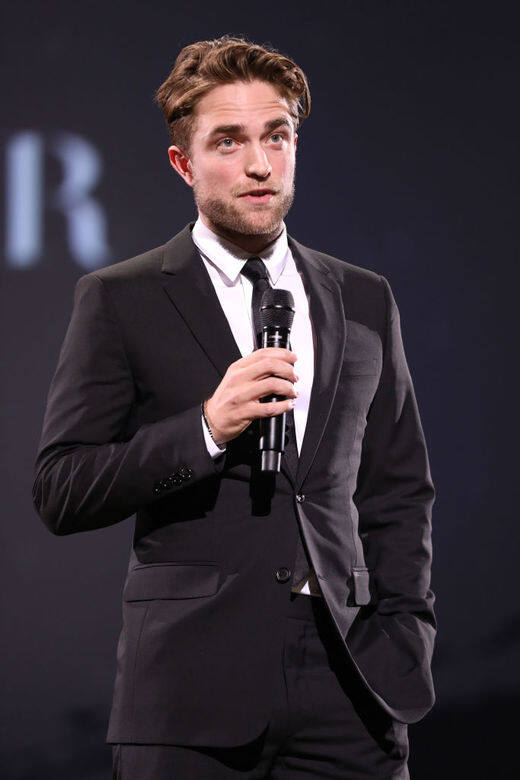 吸血仔Robert Pattinson剛滿33歲,正式成為電影史上第二年輕的「蝙蝠俠」Bruce Wayne,僅次於 吸血仔Robert Pattinson剛滿33歲,正式成為電影史上第二年輕的「蝙蝠俠」Bruce Wayne,僅次於
